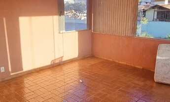 Imagem 2: Casa para aluguel possui 270 metros quadrados com 4 quartos<br>SEM MOBILIA<br&gt