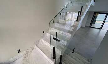 Imagem 2: Casa sobrado em condomínio com 4 quartos no Portal do Sol Green - Bairro Residencial Goiân