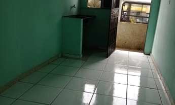 Imagem: Alugo Quitinete R$ 350,00 (incluso água