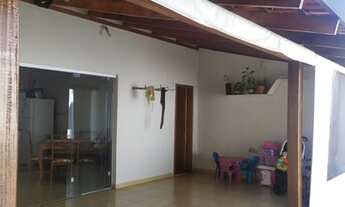 Imagem 6: Casa para venda com 250 metros quadrados com 3 quartos