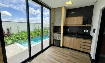 Imagem 4: Casa de condomínio térrea para venda tem 127 metros quadrados com 3 quartos