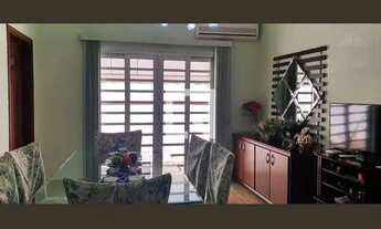 Imagem 4: Casa à Venda - Jardim Interlagos, 3 Quartos, 220 m2