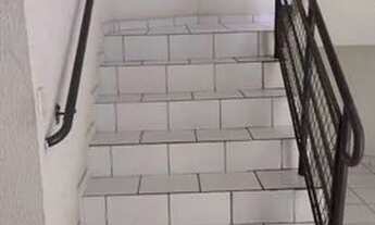 Imagem 4: Apartamento CIC, Térreo, 49m próx ao contorno, Aceito proposta