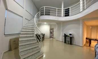 Imagem 6: Sobrado com arquitetura moderna