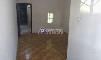 Imagem 5: Excelente apartamento de 2 quartos, sala, cozinha, banheiro no bairro de São Cristóvão