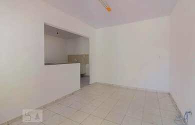 Imagem 5: Casa para Aluguel - Santa Teresinha, 2 Quartos, 65 m2