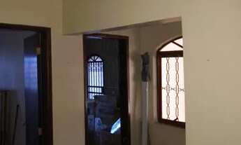 Imagem 4: Sobrado para venda possui 240 metros quadrados com 4 quartos escriturado na QS 10 do Are