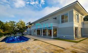 Imagem 2: Casa de alto padrão à venda com 1000² - 7 dormitorios sendo 5 suites - Marina Guaruja - SP