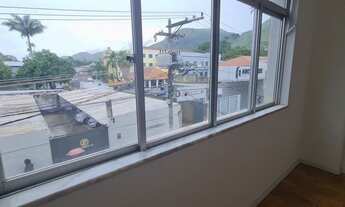 Imagem 2: Apartamento Centro Valença, elevador privativo, 1 vaga, 3 quartos, Dep. completa