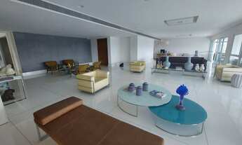 Imagem 7: Apartamento para venda possui 678 metros quadrados com 5 quartos