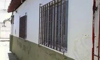 Imagem 5: Quitinete local Extra rua calçada perto de tudo!