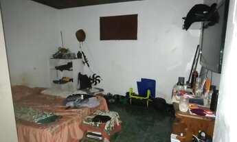 Imagem 4: Casa Av; Cipriano Santos, frente 5x49 fundos, Térrea, próx; Comando polícia