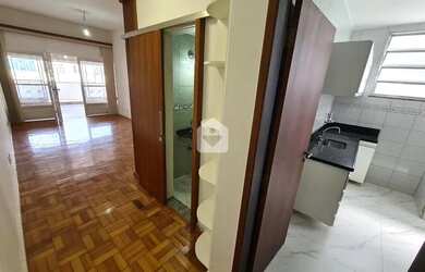 Imagem 3: Ótima cobertura com 2 quartos varanda e terraço no posto 4 de Copacabana