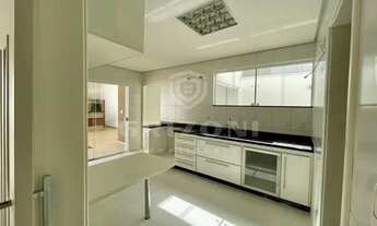 Imagem 3: CASA EM CONDOMÍNIO I 3 QUARTOS I 3 SUITES I 5 BANHEIROS I 1 SALA I 4 GARAGENS