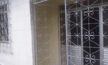 Imagem: Alugo Casa com cobertura