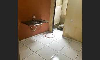 Imagem 2: Casa de fundo com corredor