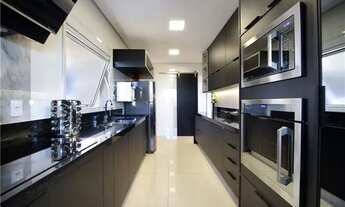 Imagem 7: Cobertura para venda tem 378 metros quadrados com 5 quartos