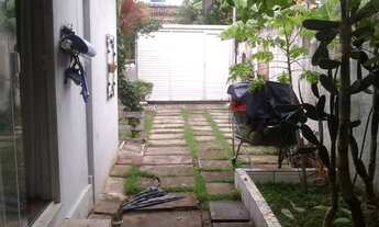 Imagem: Ótima casa linear em terreno inteiro na