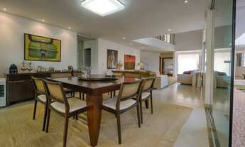 Imagem 4: Ampla, iluminada e conectada ao céu