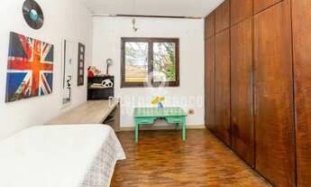 Imagem 4: Casa assobradada de 255m² com 4 dormitórios (1 suíte), 4 banheiros e 3 vagas no Brooklin