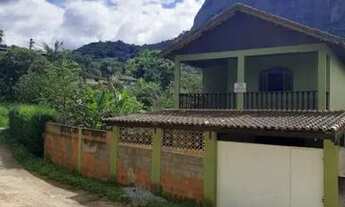 Imagem 2: Casa para Venda em Nova Friburgo, Amparo, 2 dormitórios, 1 suíte, 2 banheiros, 2 vagas