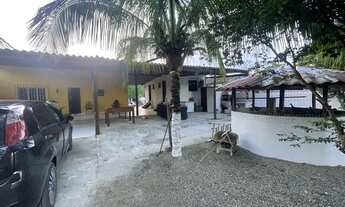 Imagem 4: Sítio em Rio bonito (via Lagos) Porteira fechada