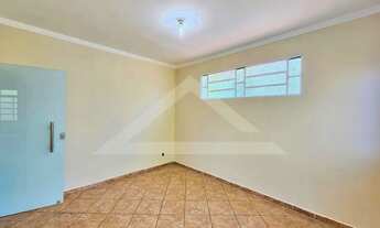 Imagem 3: Casa térrea para venda e locação no Bairro Parque Residencial Cândido Portinari, próximo a