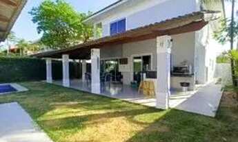 Imagem 2: Casa de condomínio para aluguel possui 329 metros quadrados com 4 quartos