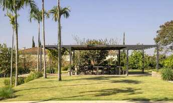 Imagem 6: Casa de condomínio para venda tem 820 metros quadrados com 5 quartos