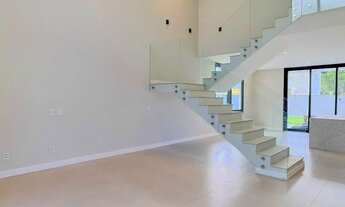 Imagem 2: Imóvel para venda possui 341 metros quadrados com 4 quartos em Jacuhy - Serra - ES