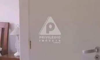 Imagem 5: Luxuosa Casa Triplex em Condomínio com Infraestrutura Completa em Itaipava!