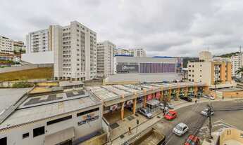 Imagem 4: Apartamento de 2 quartos com varanda e garagem para venda