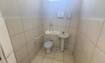 Imagem 3: Loja disponível para locação no bairro Osvaldo Rezende em Uberlândia - MG