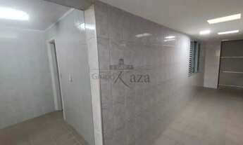 Imagem 6: Imóvel para aluguel tem 180 metros quadrados com 3 quartos