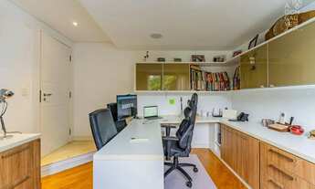 Imagem 4: Casa no Parco Dei Principi, 04 Suítes, 06 Vagas, Piscina Aquecida, Cascatinha, Curitiba