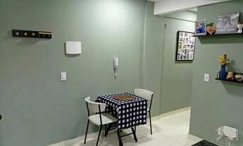 Imagem 2: URGENTE! APARTAMENTO AO LADO DA CENTRAL! Reformado! C/elevador! 2Quartos! QN 5!