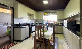 Imagem 7: Casa Sobrado 5 Quartos, 1 Suíte, Cozinha Planejada, 4 Vagas de Garagem à Venda na Rua 19