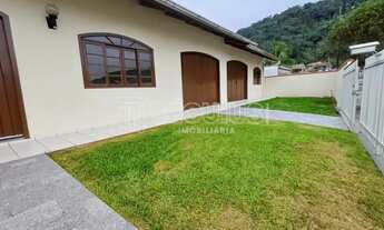Imagem: Casa localizada semimobiliada no bairro