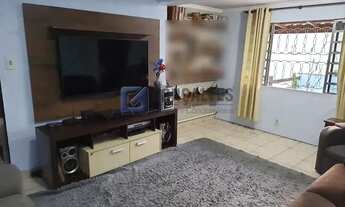 Imagem 3: Casa à venda em Jardim Zaira, Mauá - 3 quartos, quintal e churrasqueira