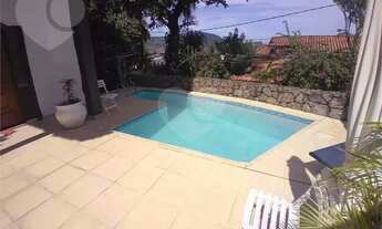 Imagem: Rua fechada em São Francisco