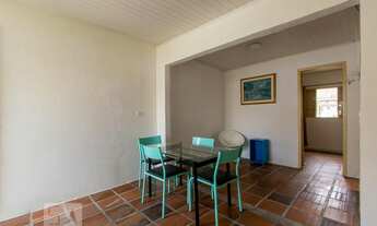 Imagem 3: Casa para Aluguel - Cajuru, 2 Quartos, 45 m2