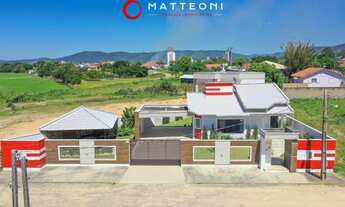 Imagem: Casa com edícula com mezanino e ampla área