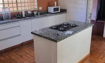 Imagem 7: Casa para aluguel possui 270 metros quadrados com 4 quartos<br>SEM MOBILIA<br&gt