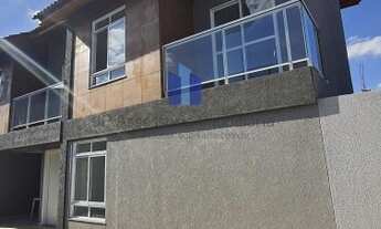 Imagem 2: Sobrado para Venda em Curitiba, Cidade Industrial, 3 dormitórios, 2 banheiros, 1 vaga