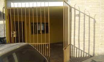 Imagem 2: Casa para aluguel possui 130 metros quadrados com 3 quartos em Teixeiras - Juiz de Fora