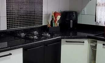 Imagem: Casa sobreposta alta