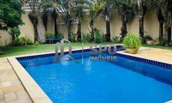Imagem 2: LInda casa de alto padrão no Jardim Prudência com 4 suítes, piscina, churrasqueira