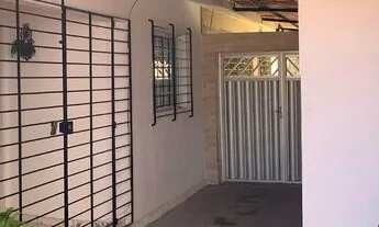 Imagem: Casa com 2 quartos, terraço, localização