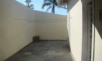 Imagem 6: Casa a venda 3 dorms próxima ao centro!!