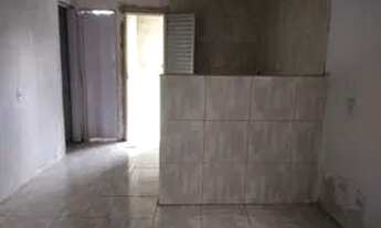 Imagem 2: Alugo 450 com água luz inclusos